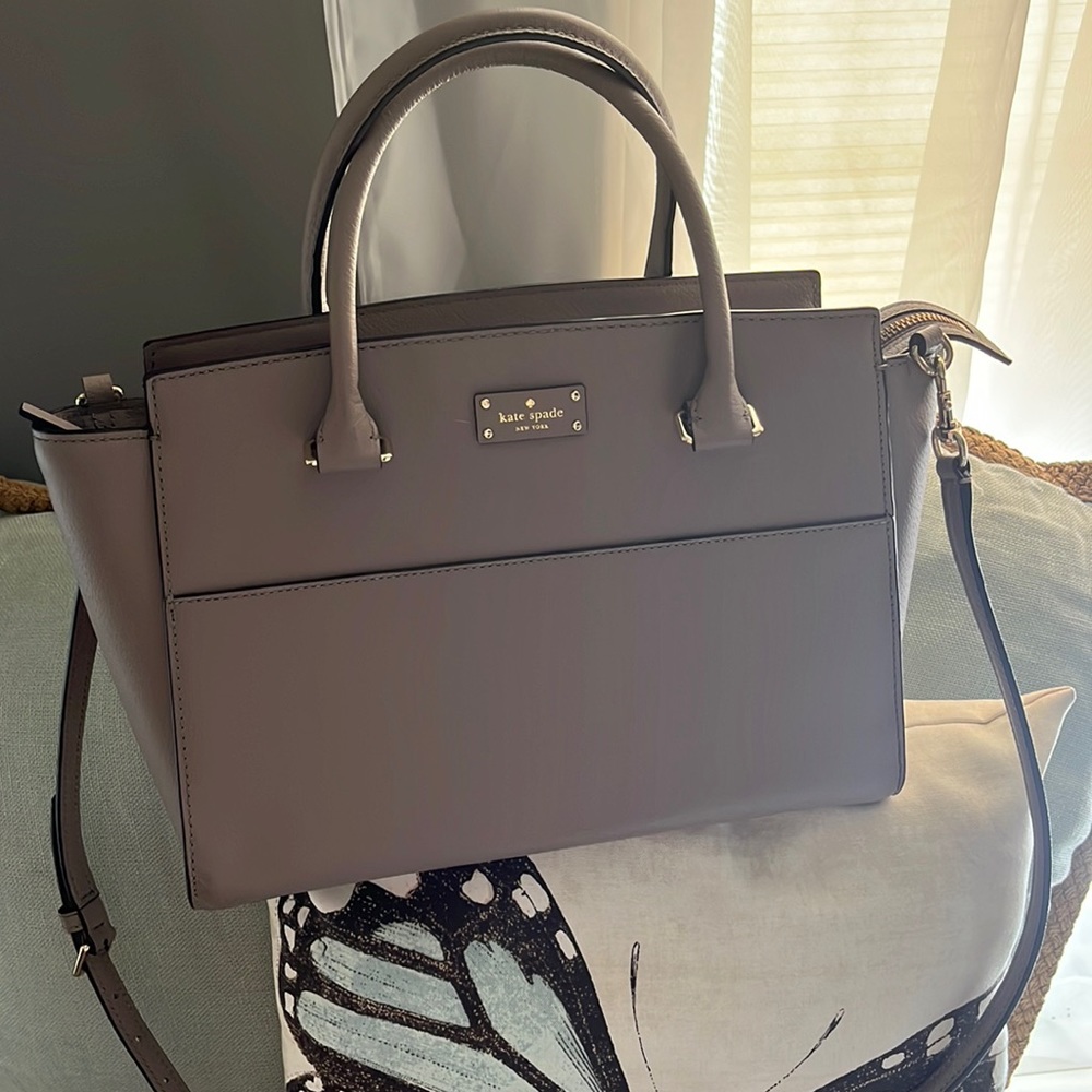 Kate Spade Authentic Crossbody and handbag ✨